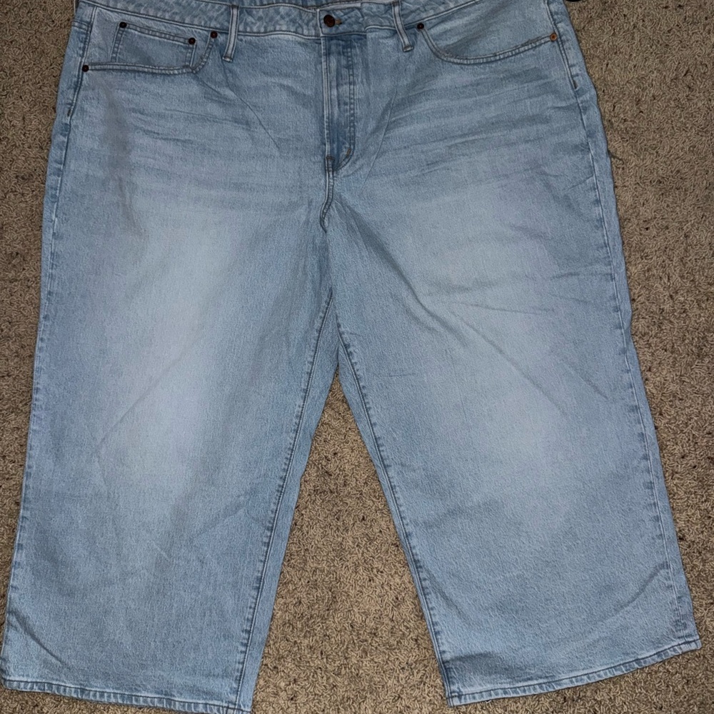 Vintage Wide-Leg Blue Jeans - Picture 4 of 6